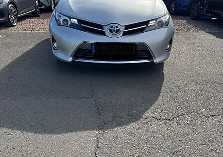 Toyota Auris Hybrid Life Plus 1,8-l-VVT-i Life Plus