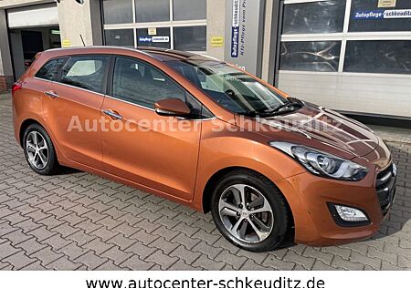 Hyundai i30 cw Style Klimaaut. Navi 1.Hand Tüv 6/2025