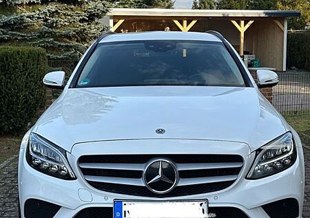 Mercedes-Benz C 180 d T -