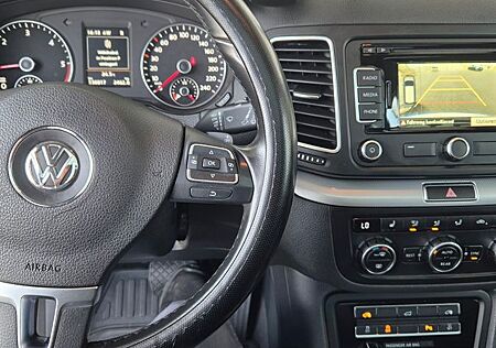 VW Sharan Volkswagen 2.0 TDI SCR DSG BMT Highline Highline