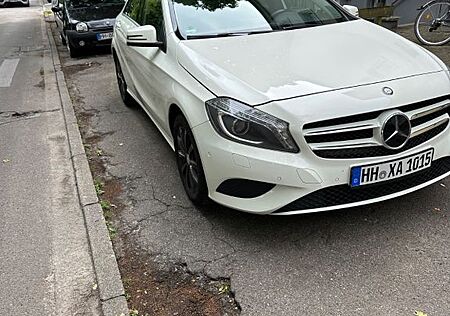 Mercedes-Benz A 180 -