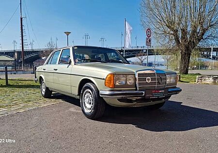 Mercedes-Benz 280 /W123/AUTOMATIK/KLIMA/EL FENSTER/ZENTARL