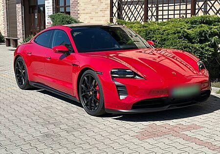 Porsche Taycan GTS Alcantara Cam360* 1.Hand EU-Car