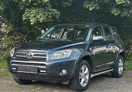 Toyota RAV 4 2.2 D-CAT Sol*1-HAND*KLIMA*TEMPOMAT*AHK*