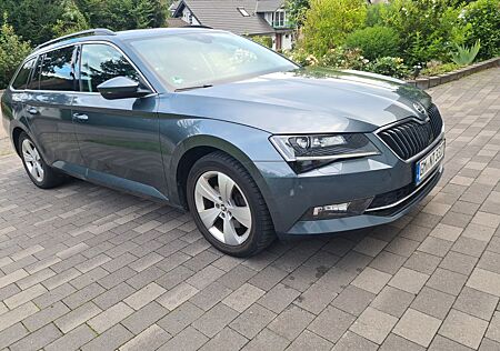 Skoda Superb 2.0 TDI DSG Ambition Combi Ambition