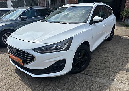 Ford Focus Turnier TITANIUM Style 113