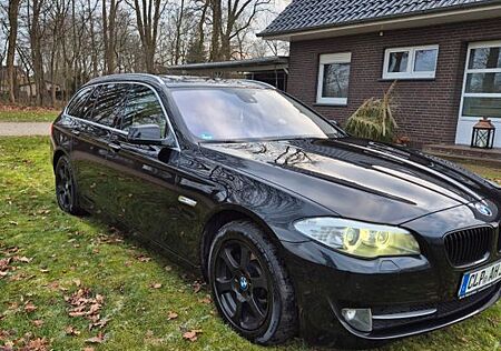 BMW 523i Touring -