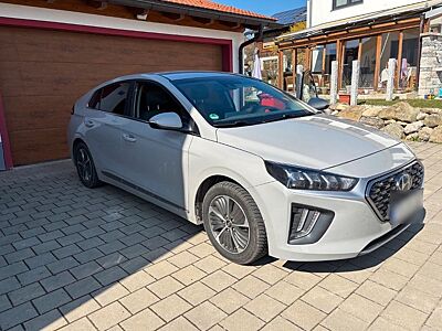Hyundai IONIQ 1.6l GDi PLUG-IN HYBRID -