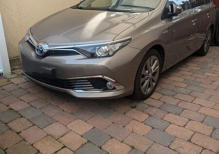 Toyota Auris Touring Sports Touring Sports Hybrid 1...