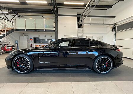 Porsche Panamera Turbo