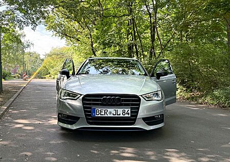 Audi A3 1.6 TDI S tronic S line Sportback S line