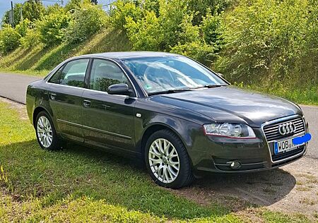Audi A4 2.0 -