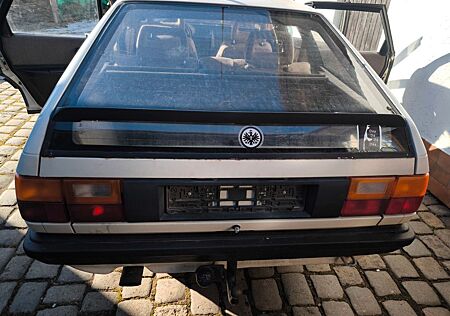 Audi 100