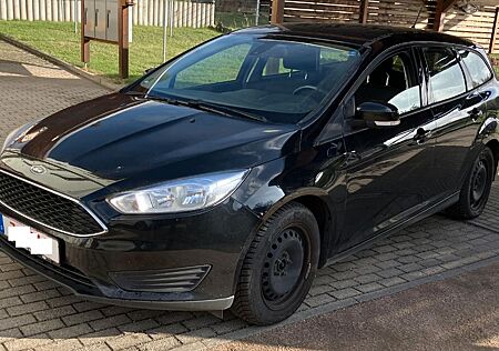 Ford Focus Turnier 1. Hand Scheckheft