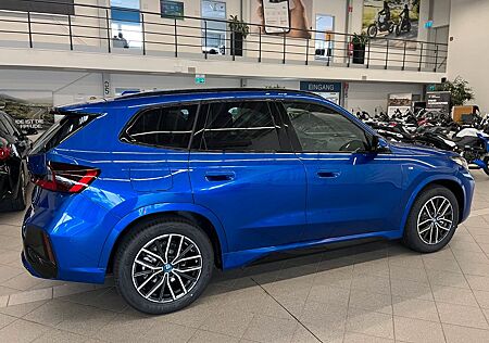 BMW iX1 xDrive30 -MSport Head-Up PanDach SHZ LHZ LED