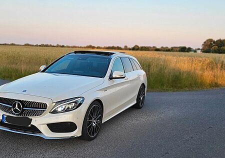 Mercedes-Benz C 400 4MATIC T AMG Line Autom. AMG Line