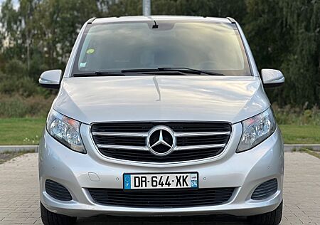 Mercedes-Benz V 220 B 220 CDI DCT -
