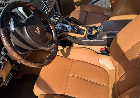 Porsche Cayenne GTS VOLLAUSTATTUNG! NEUE SITZE!