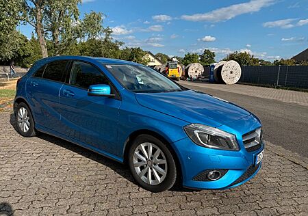 Mercedes-Benz A 200 BlueEFFICIENCY - gepflegtes Fahrzeug