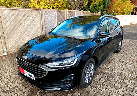 Ford Focus Turnier Titanium X