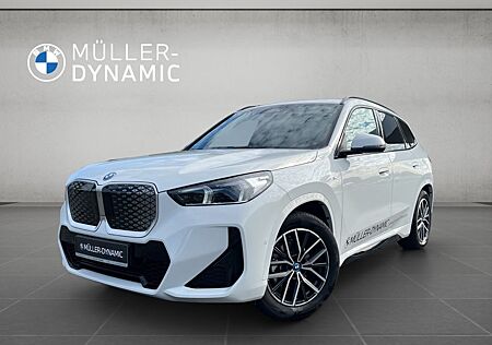 BMW iX1 eDrive20 M SPORT LED AHK RÜCKFAHR KOMFORTZUG