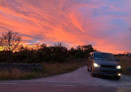VW T5 Multivan Volkswagen Heißgeliebter sucht neues Zuhause