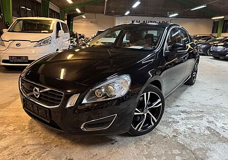 Volvo S60 Lim. Summum AWD 3,0 T6