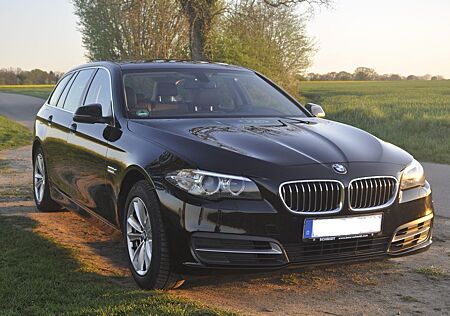 BMW 520d Touring -LCI,Panoramadach,Leder,Xenon,Euro6