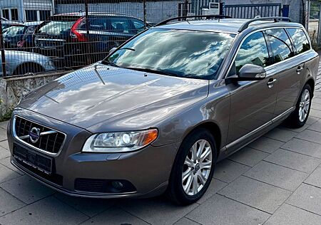Volvo V70 Kombi Momentum / Automatik/ TÜV 07.26