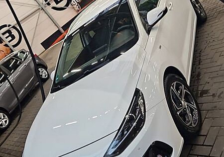 Hyundai i30 1.5 T-GDI Hybrid Trend Trend