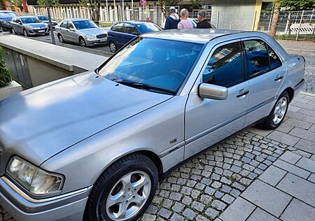 Mercedes-Benz C 180 ELEGANCE Elegance