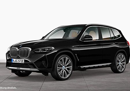 BMW X3 xDrive30e Navi AHK Head-Up Kamera Pano.Dach