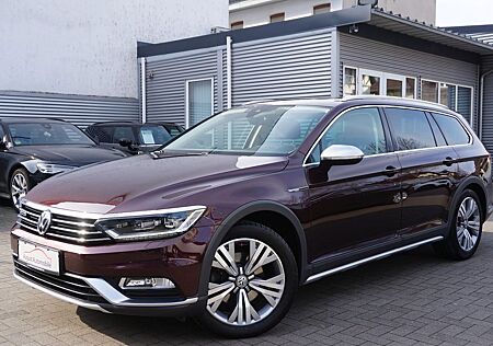 VW Passat Alltrack Volkswagen 4Motion ACC Pan StHz Massage Kam