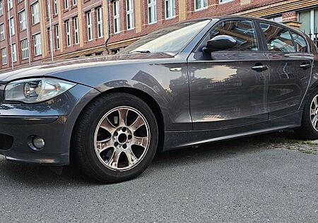 BMW 120i *Automatik*Euro4 Kat*Klima*