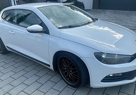 VW Scirocco Volkswagen 1.4 TSI - 19 Zoll - 8fach bereift