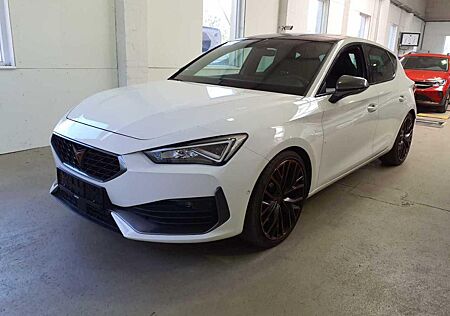 Cupra Leon 2.0TSi VZ BLACK/19Z./ACC/PANO/BEATS/KAMERA