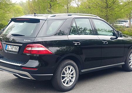 Mercedes-Benz ML 250 BlueTEC 4MATIC - 7G-Tronic - Zweitbesitz