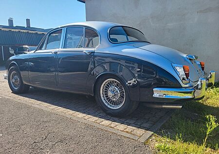 Jaguar MK II