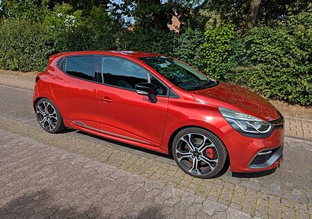 Renault Clio RS Trophy TCe 220 EDC RS Trophy