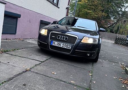 Audi A6 2.4 multitronic -