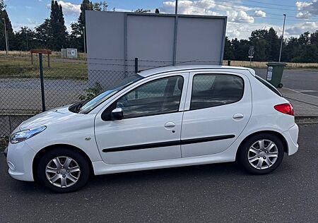 Peugeot 206 + Basis 4 Türig*Klima*El.Fenster