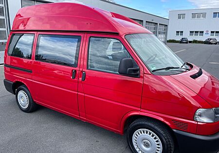 VW T4 California Volkswagen mit Hochdach, Top Zustand, wenig k