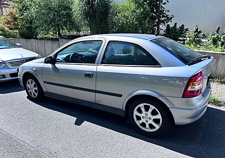 Opel Astra 1.2 16V Selection Selection