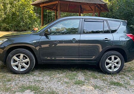 Toyota RAV 4 2.0-l-VVT-i 4x4 Sol Automatik Sol