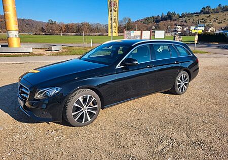 Mercedes-Benz E 300 de T Autom. -