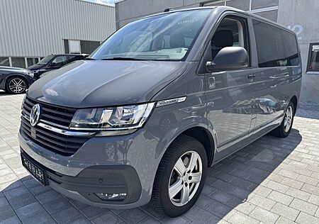VW T6 Multivan Volkswagen T6.1 Multivan 2.0 TDI DSG | Trendline | Family