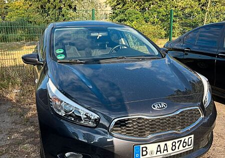 Kia Cee'd / Ceed 1.4 CVVT Vision Vision