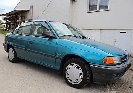 Opel Astra F 1.6 GLS