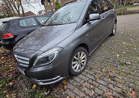 Mercedes-Benz B 200 CDI -