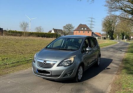 Opel Meriva 1.4 Color Edition 74kW Color Edition